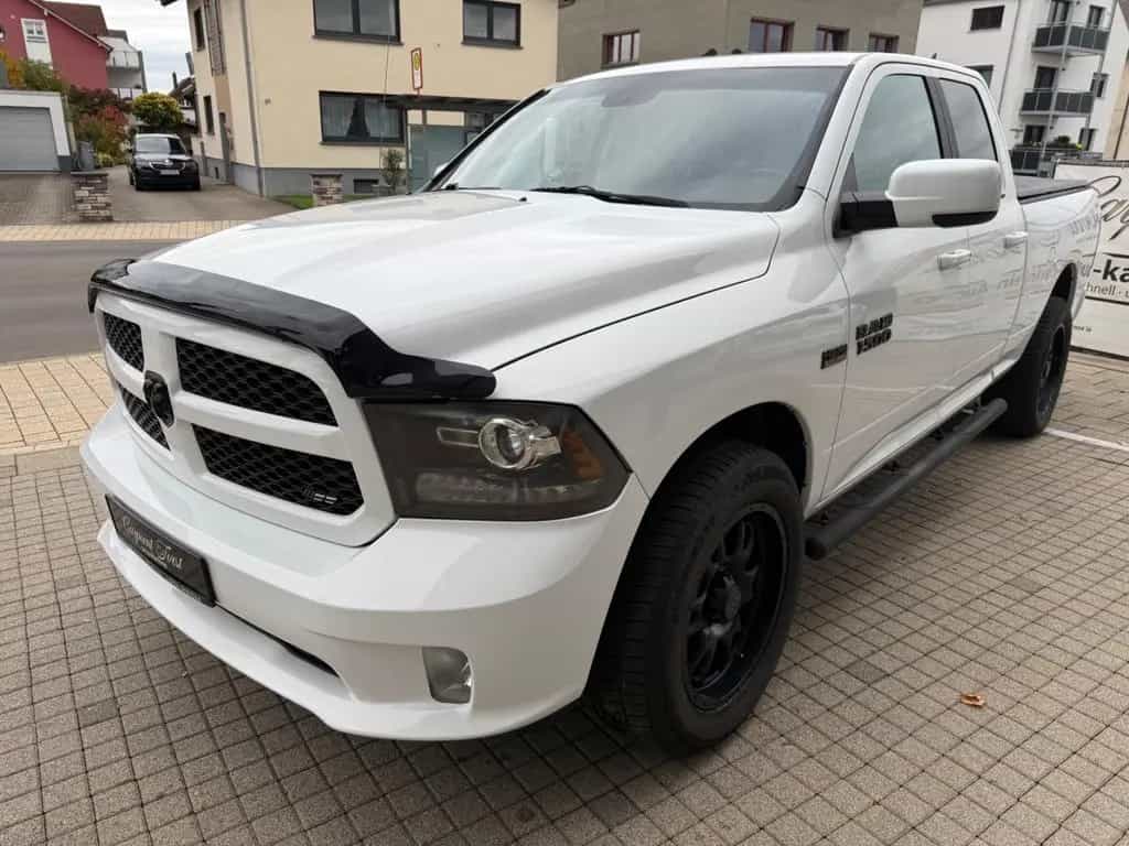 Dodge RAM 1500, 5,7 V8 , AHK , Tüv 09.2027... 11/2013-photo-8