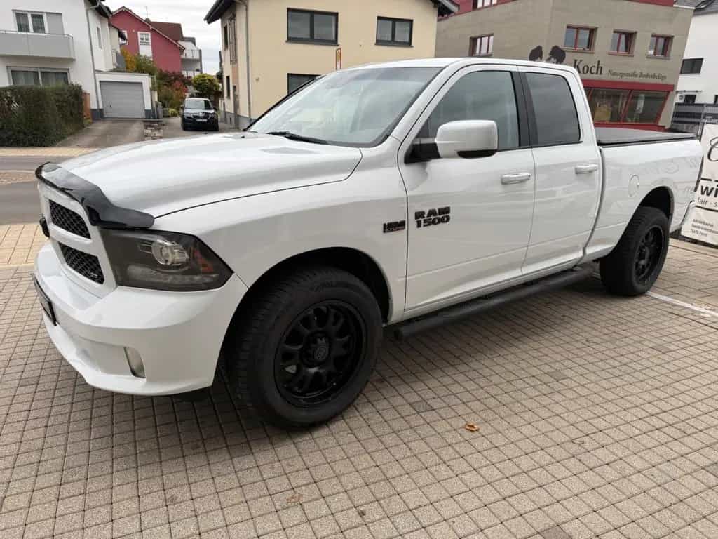 Dodge RAM 1500, 5,7 V8 , AHK , Tüv 09.2027... 11/2013-photo-9