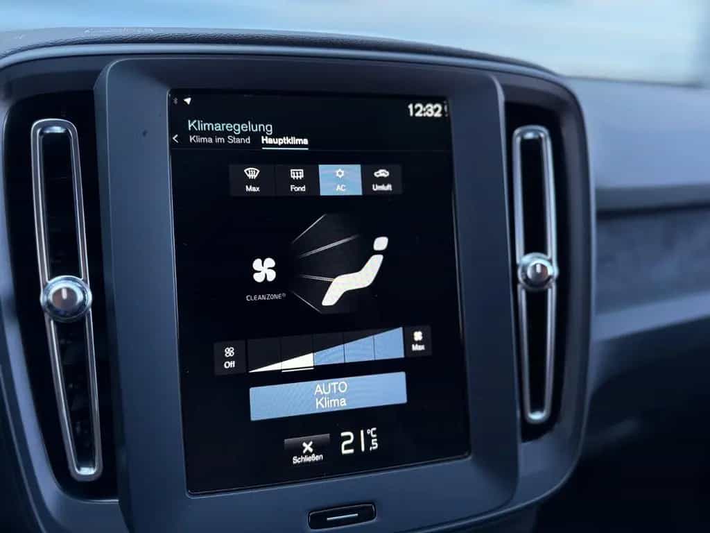Volvo XC40 Momentum Core Aut/Navi/CAM/LED/Lane/VirtC/ 06/2021-photo-19