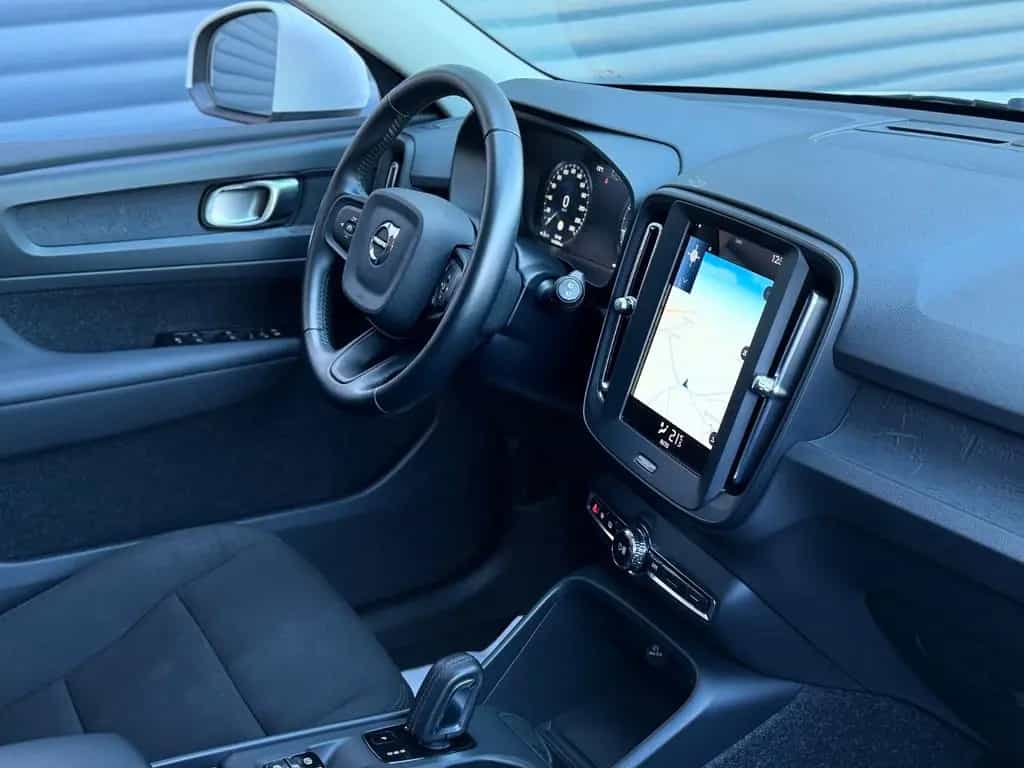 Volvo XC40 Momentum Core Aut/Navi/CAM/LED/Lane/VirtC/ 06/2021-photo-24