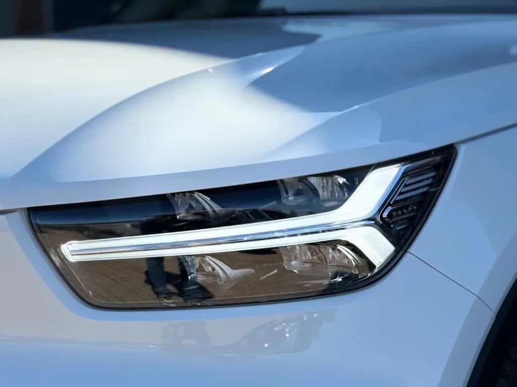 Volvo XC40 Momentum Core Aut/Navi/CAM/LED/Lane/VirtC/ 06/2021-photo-3