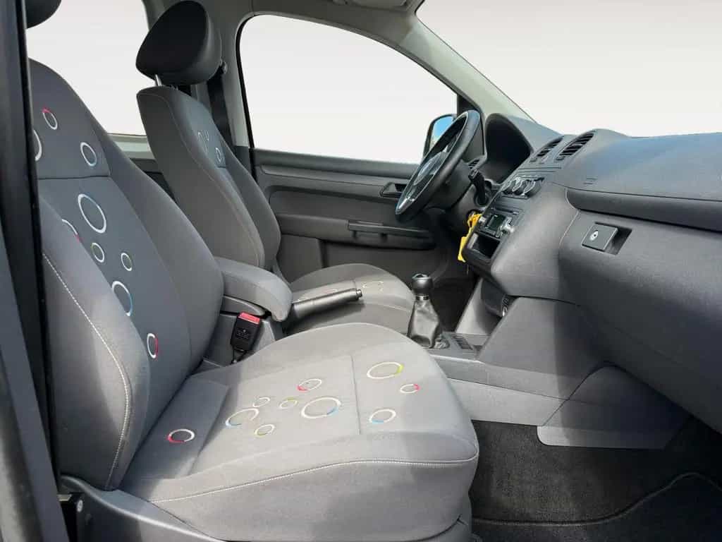 Volkswagen Caddy 1,2 TSI Roncalli Trendline*ROLLSTUHLRAMPE* 09/2012-photo-15