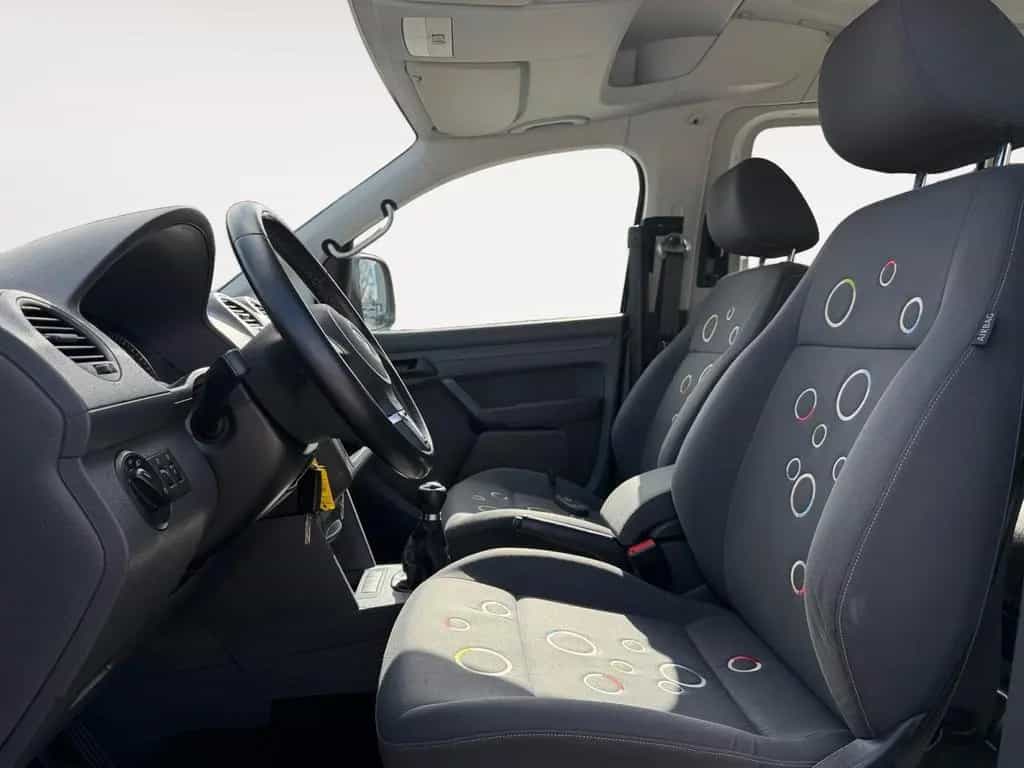 Volkswagen Caddy 1,2 TSI Roncalli Trendline*ROLLSTUHLRAMPE* 09/2012-photo-8