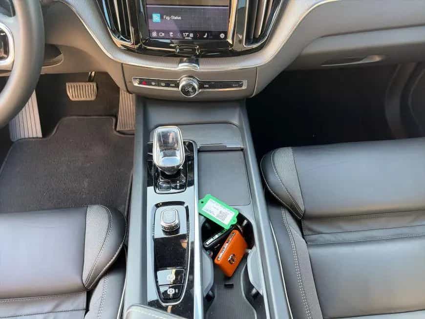 Volvo XC60 B4 Plus-Bright Aut PilotAssist BLIS Voll-LE 03/2023-photo-12