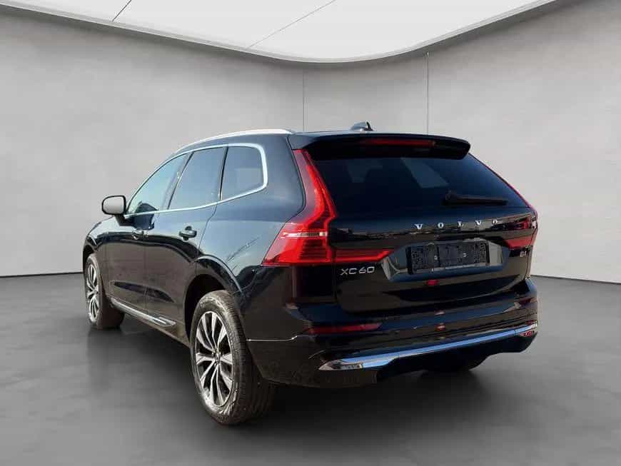 Volvo XC60 B4 Plus-Bright Aut PilotAssist BLIS Voll-LE 03/2023-photo-2