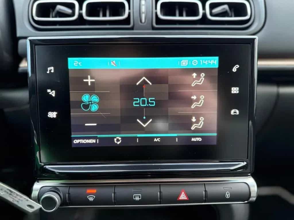 Citroën C3 1.2 PureTech 110 LED Navi PDC Kamera DAB 06/2020-photo-9