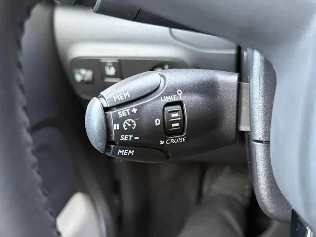 Citroën C3 1.2 PureTech 110 LED Navi PDC Kamera DAB 06/2020-photo-14