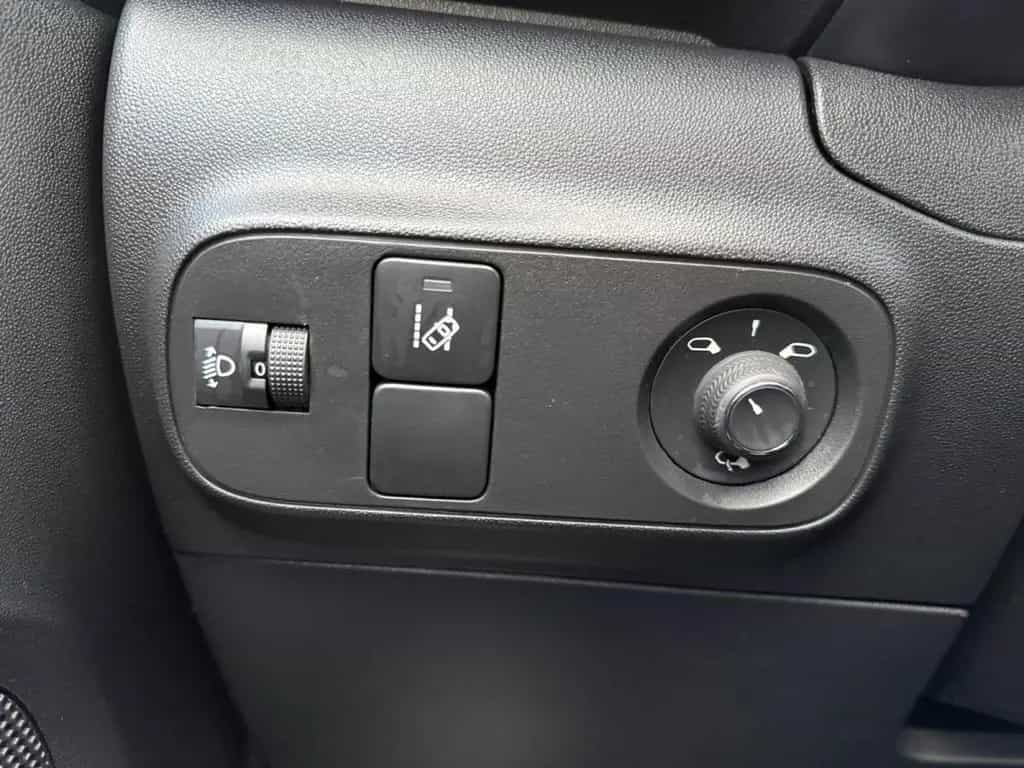 Citroën C3 1.2 PureTech 110 LED Navi PDC Kamera DAB 06/2020-photo-17