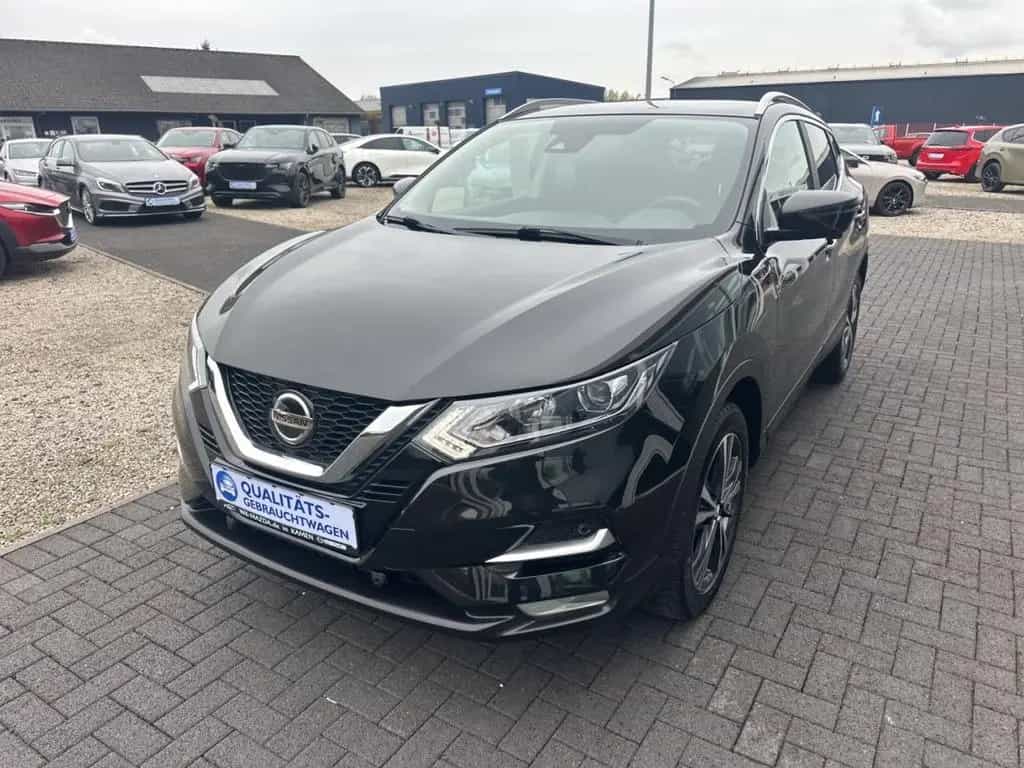 Nissan Qashqai 1.3 N-Connecta aAHK Panoramadach 03/2020-photo-1