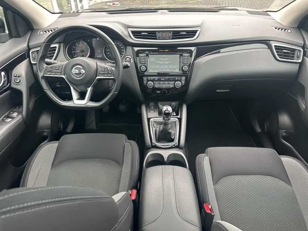 Nissan Qashqai 1.3 N-Connecta aAHK Panoramadach 03/2020-photo-13