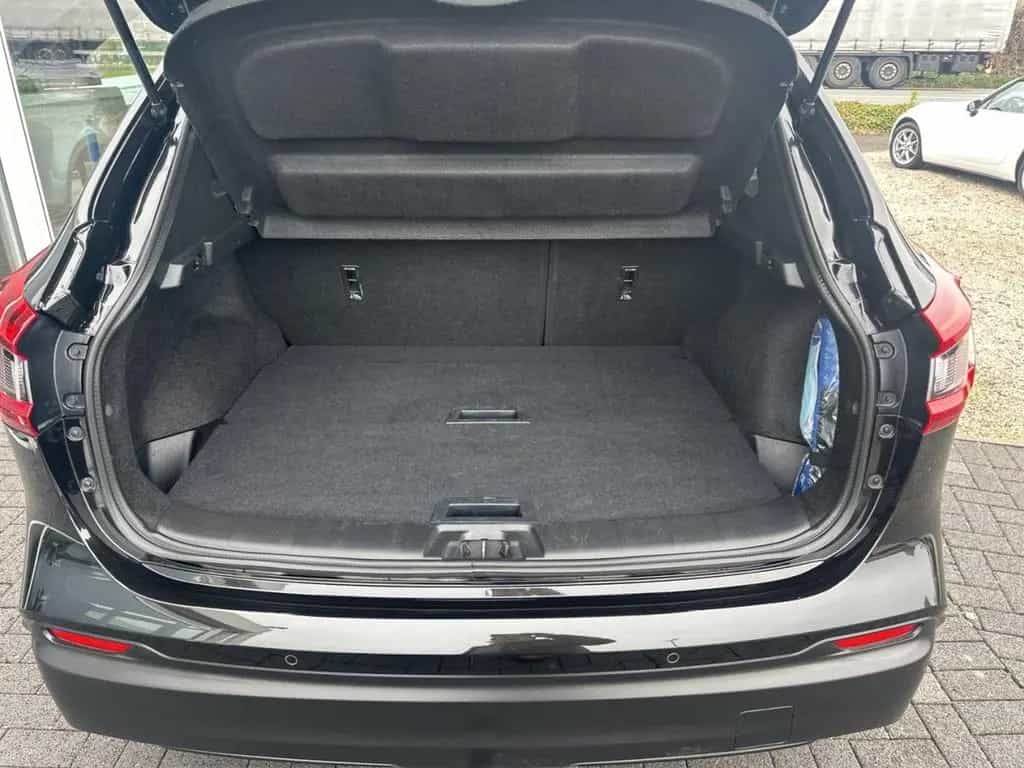 Nissan Qashqai 1.3 N-Connecta aAHK Panoramadach 03/2020-photo-26