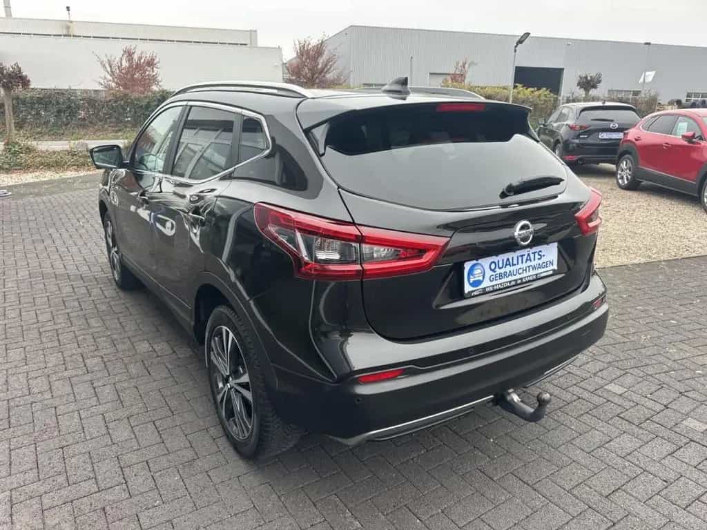 Nissan Qashqai 1.3 N-Connecta aAHK Panoramadach 03/2020-photo-4