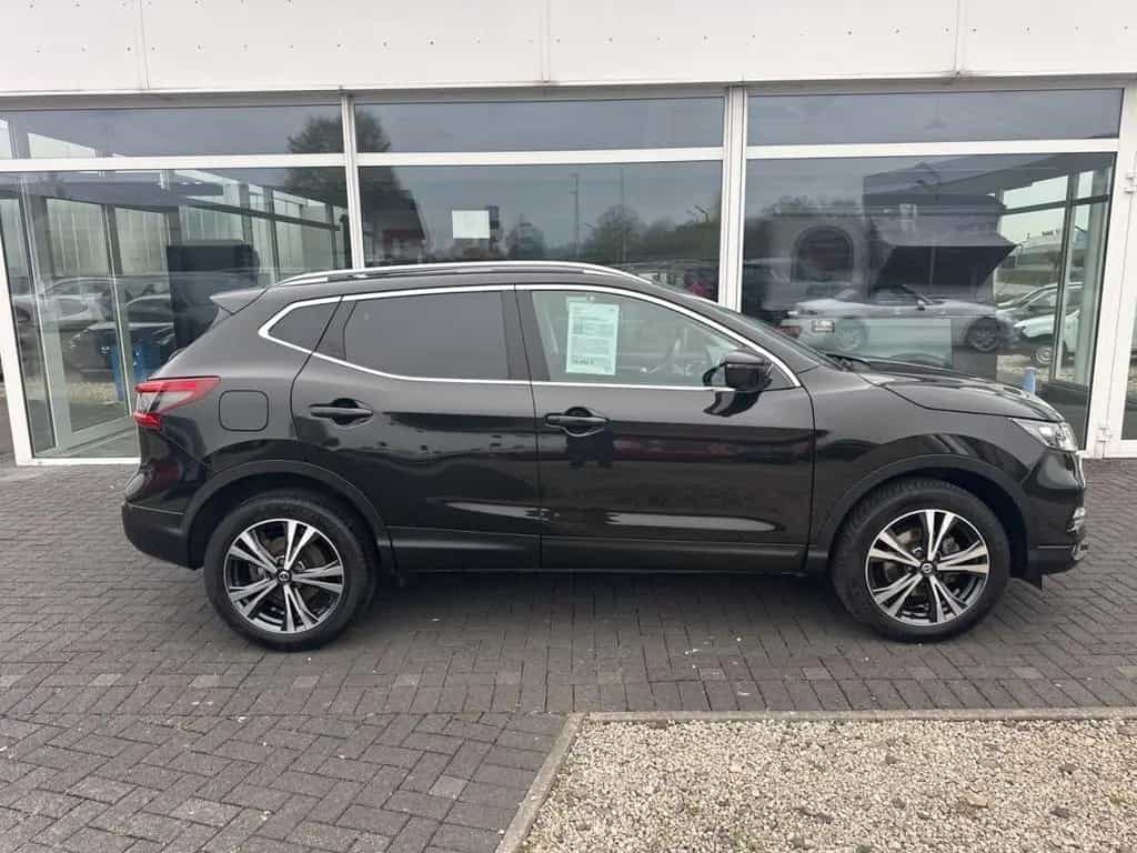 Nissan Qashqai 1.3 N-Connecta aAHK Panoramadach 03/2020-photo-5