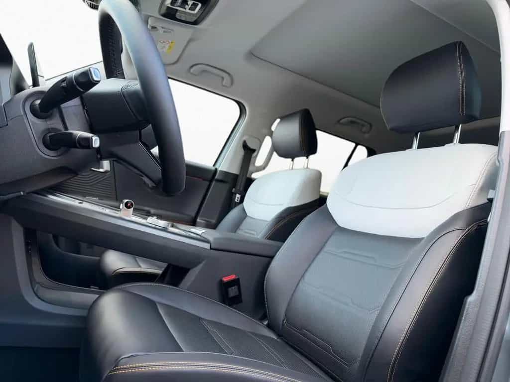 BAIC BJ30 4WD HEV Pano CarPlay 19''LMR LED ACC null-photo-3