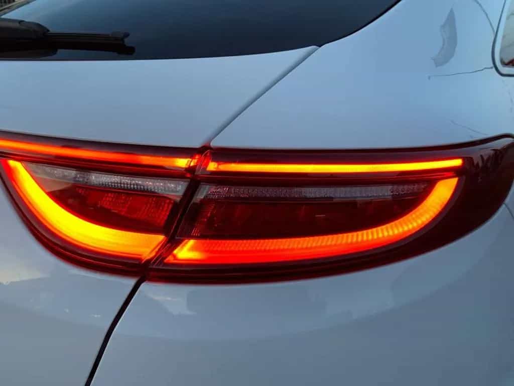 Kia ProCeed 1.6 T-GDI 7-DCT GT AHK Sportauspuff 08/2019-photo-13