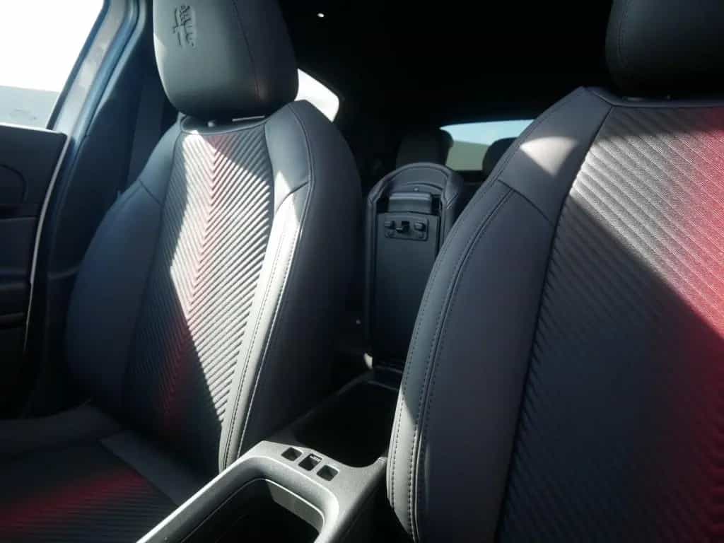 Alfa Romeo Junior IBRIDA Q4 TI 1.2 VGT 145PS DCT6 SCHIEBEDA 05/2026-photo-11