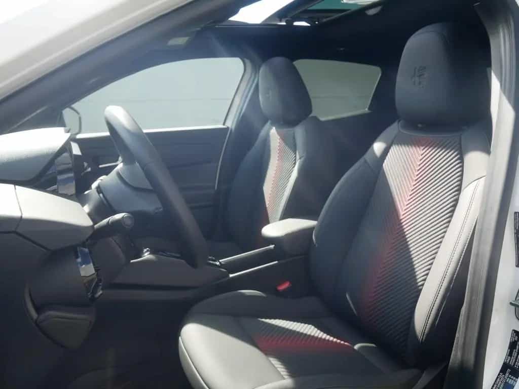 Alfa Romeo Junior IBRIDA Q4 TI 1.2 VGT 145PS DCT6 SCHIEBEDA 05/2026-photo-14