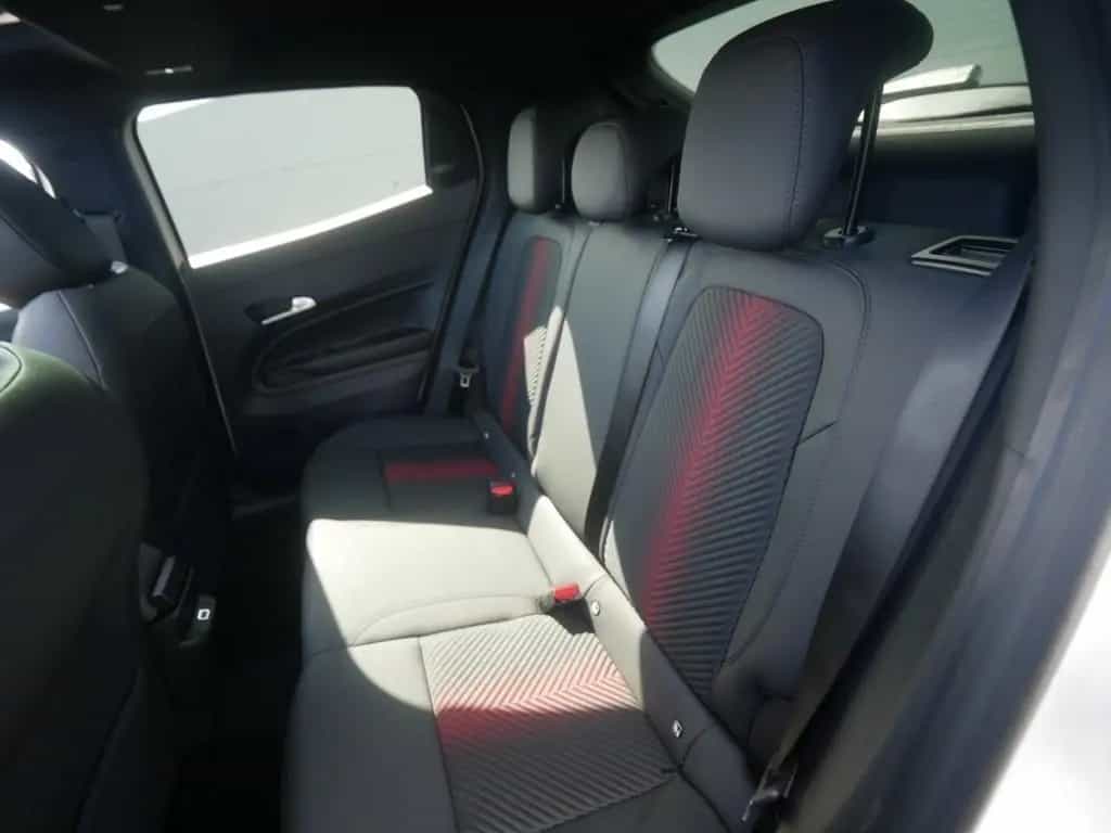 Alfa Romeo Junior IBRIDA Q4 TI 1.2 VGT 145PS DCT6 SCHIEBEDA 05/2026-photo-15