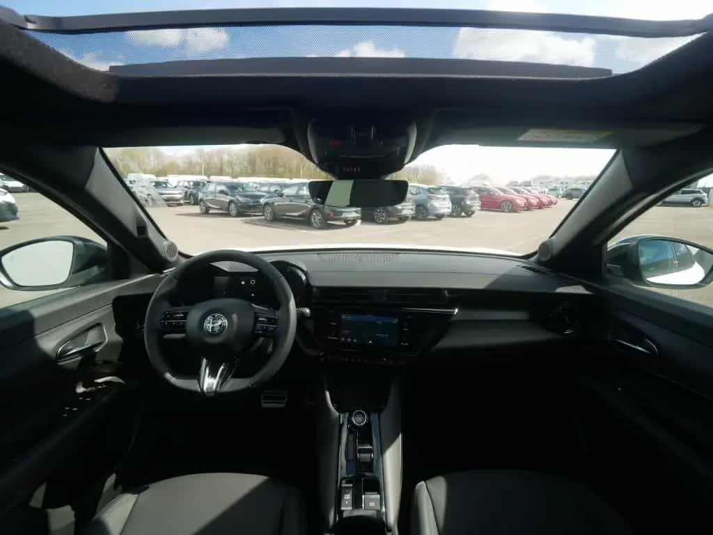 Alfa Romeo Junior IBRIDA Q4 TI 1.2 VGT 145PS DCT6 SCHIEBEDA 05/2026-photo-18