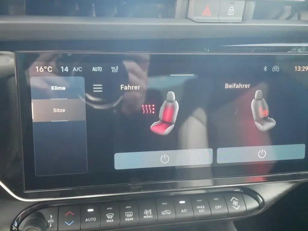 Alfa Romeo Junior IBRIDA Q4 TI 1.2 VGT 145PS DCT6 SCHIEBEDA 05/2026-photo-28