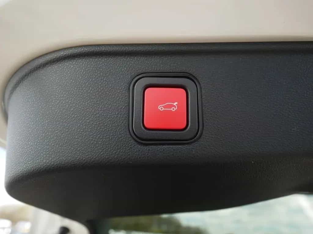 Alfa Romeo Junior IBRIDA Q4 TI 1.2 VGT 145PS DCT6 SCHIEBEDA 05/2026-photo-39