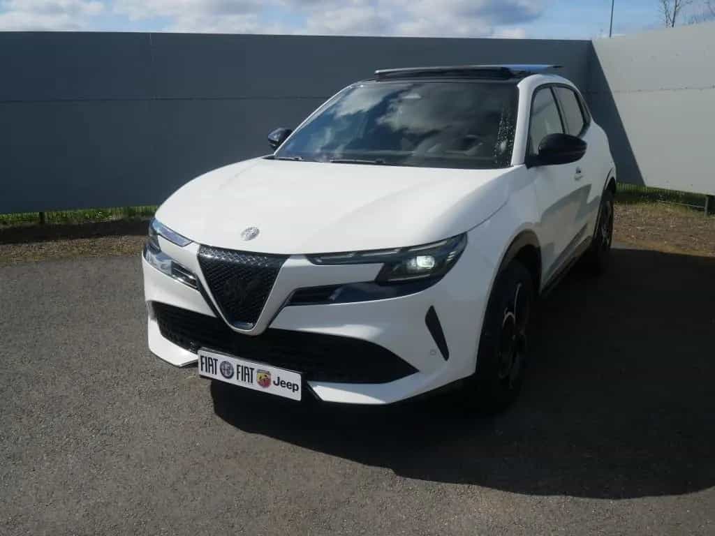 Alfa Romeo Junior IBRIDA Q4 TI 1.2 VGT 145PS DCT6 SCHIEBEDA 05/2026-photo-6