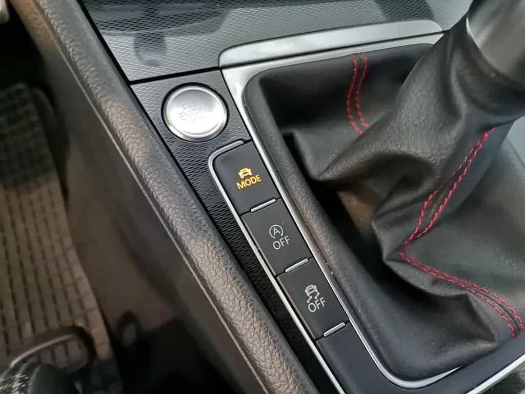 Volkswagen Golf 2.0 FSI GTI Performance BMT Winter|Xenon|Na 06/2015-photo-16