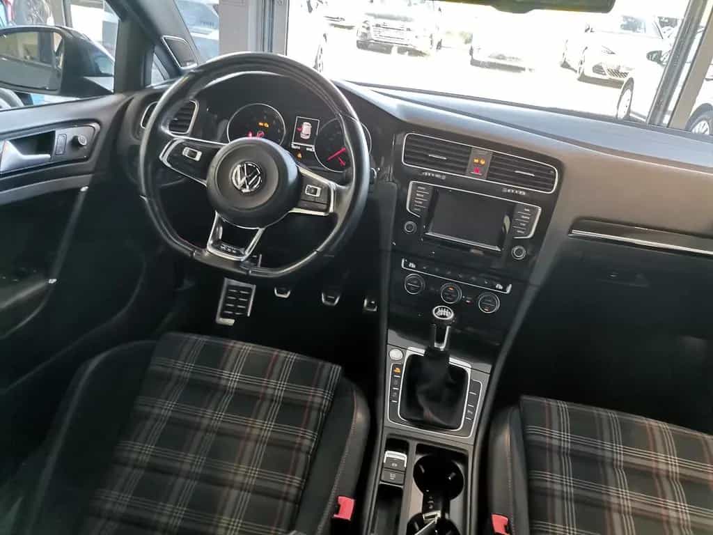 Volkswagen Golf 2.0 FSI GTI Performance BMT Winter|Xenon|Na 06/2015-photo-8