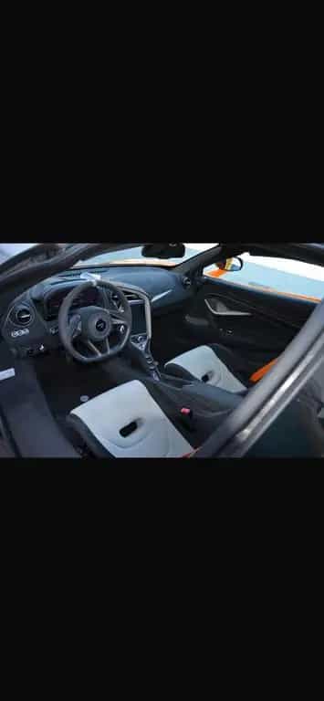 McLaren 720S 10/2020-photo-10