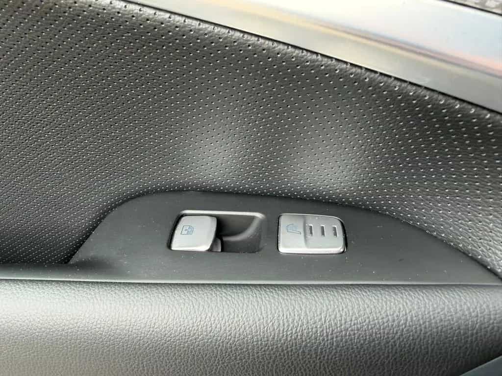 Genesis G70 Shooting Brake 2,2D AT Premium Tech-Komfortp 11/2024-photo-18