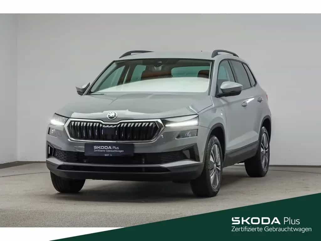 Skoda Karoq 1.5 TSI TOUR*LED*KESSY*AHK*KAMERA*PDC*NAVI 08/2022-photo-0