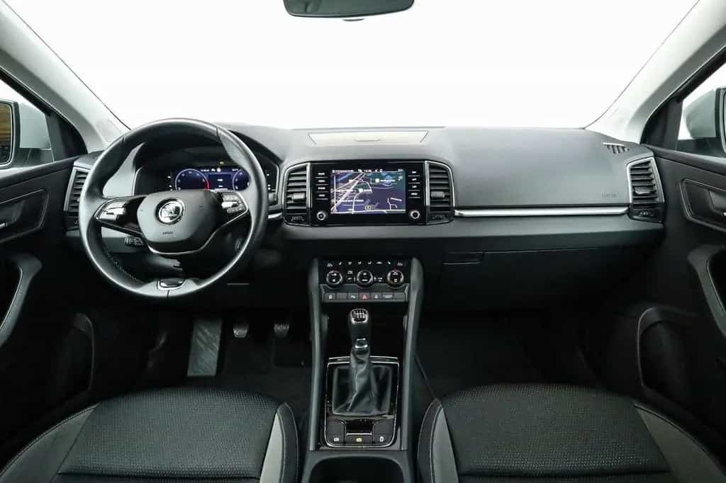 Skoda Karoq 1.5 TSI TOUR*LED*KESSY*AHK*KAMERA*PDC*NAVI 08/2022-photo-10