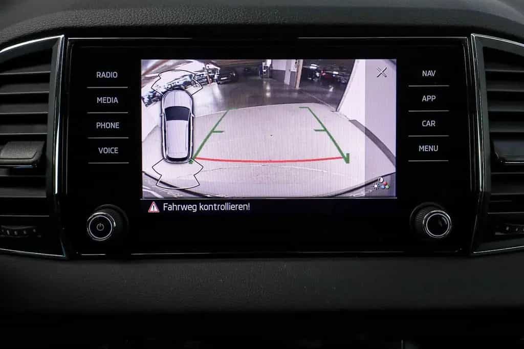 Skoda Karoq 1.5 TSI TOUR*LED*KESSY*AHK*KAMERA*PDC*NAVI 08/2022-photo-14