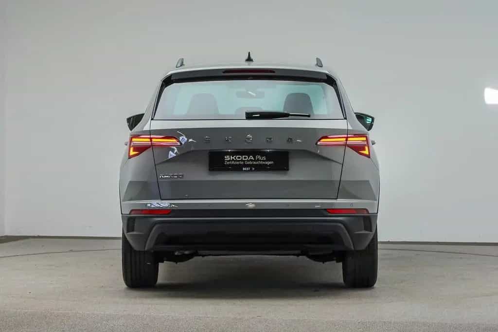 Skoda Karoq 1.5 TSI TOUR*LED*KESSY*AHK*KAMERA*PDC*NAVI 08/2022-photo-5