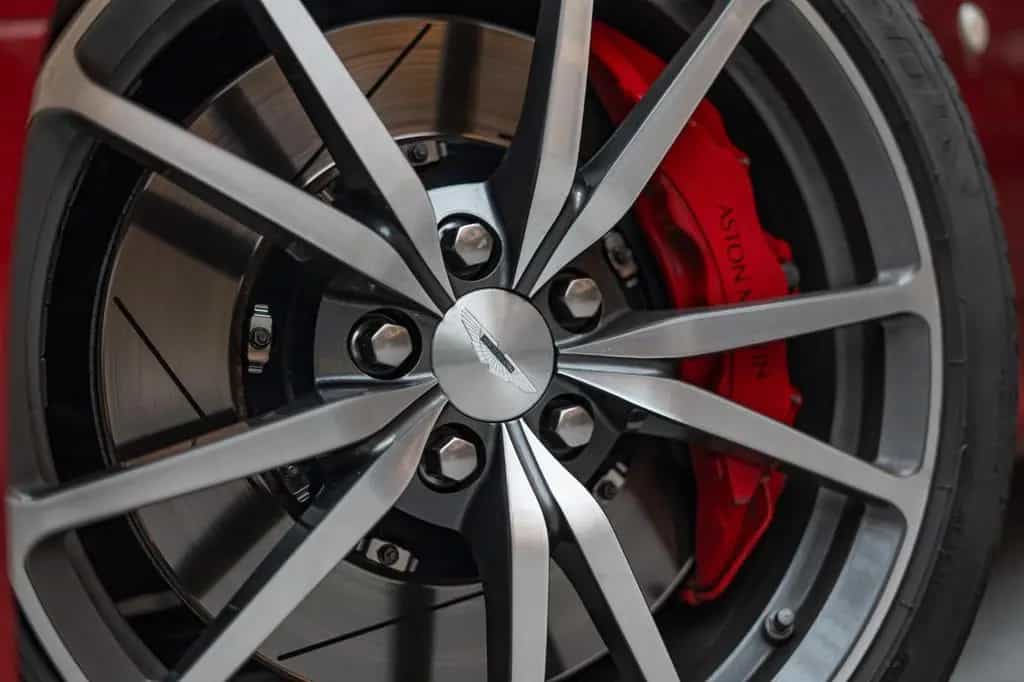 Aston Martin V8 Vantage S Roadster *SP10 Chassis/Volcano Red* 04/2013-photo-14