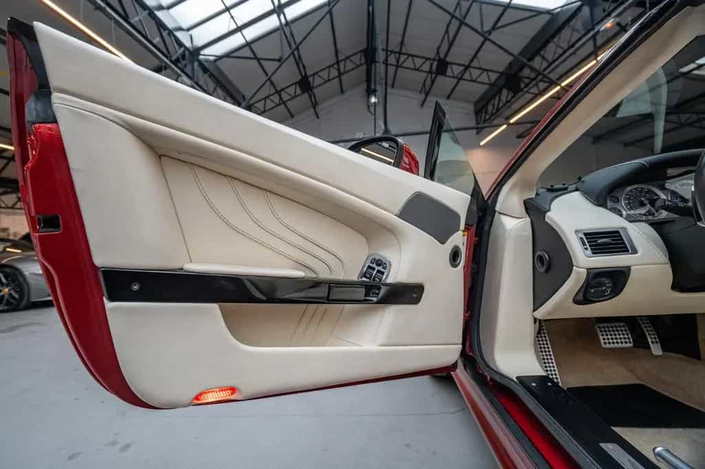 Aston Martin V8 Vantage S Roadster *SP10 Chassis/Volcano Red* 04/2013-photo-24
