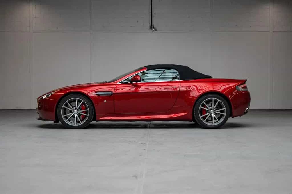 Aston Martin V8 Vantage S Roadster *SP10 Chassis/Volcano Red* 04/2013-photo-4