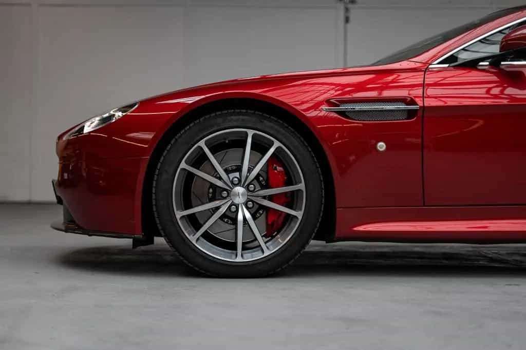 Aston Martin V8 Vantage S Roadster *SP10 Chassis/Volcano Red* 04/2013-photo-6