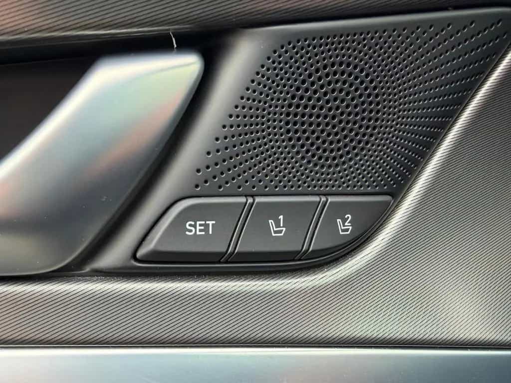Genesis G70 Shooting Brake 2,2D AT Sport Tech-Komfort Le 11/2024-photo-14