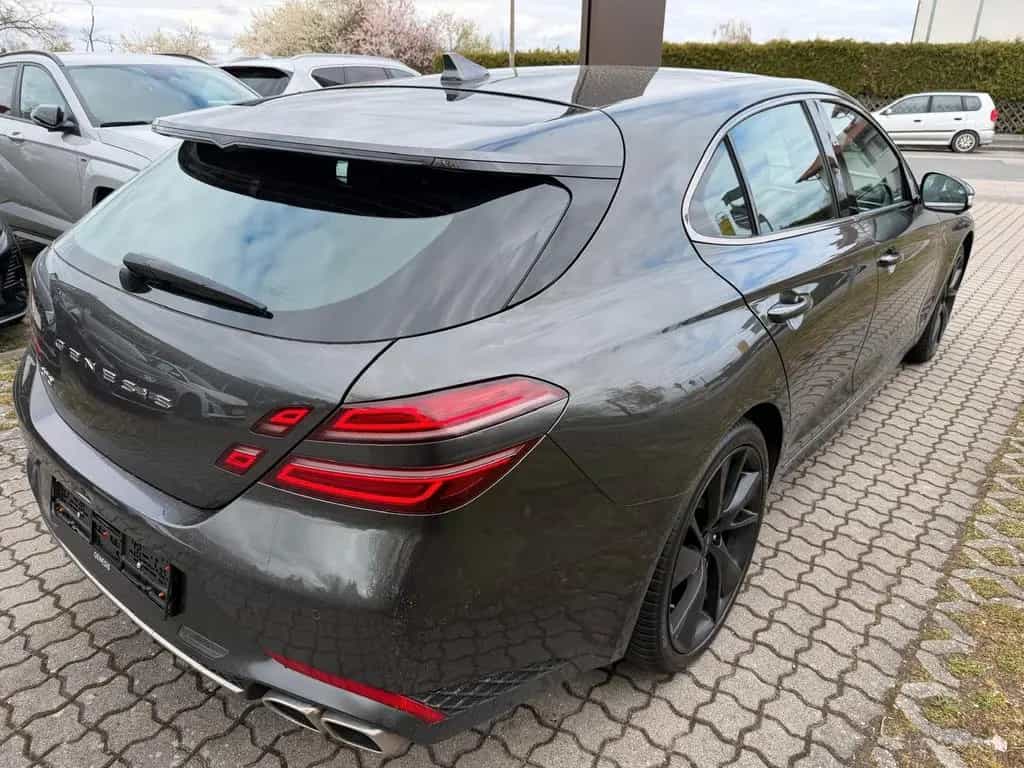 Genesis G70 Shooting Brake 2,2D AT Sport Tech-Komfort Le 11/2024-photo-3