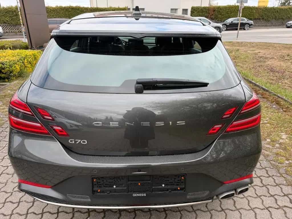 Genesis G70 Shooting Brake 2,2D AT Sport Tech-Komfort Le 11/2024-photo-4