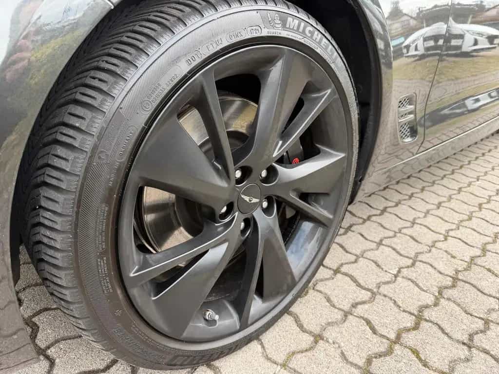 Genesis G70 Shooting Brake 2,2D AT Sport Tech-Komfort Le 11/2024-photo-5