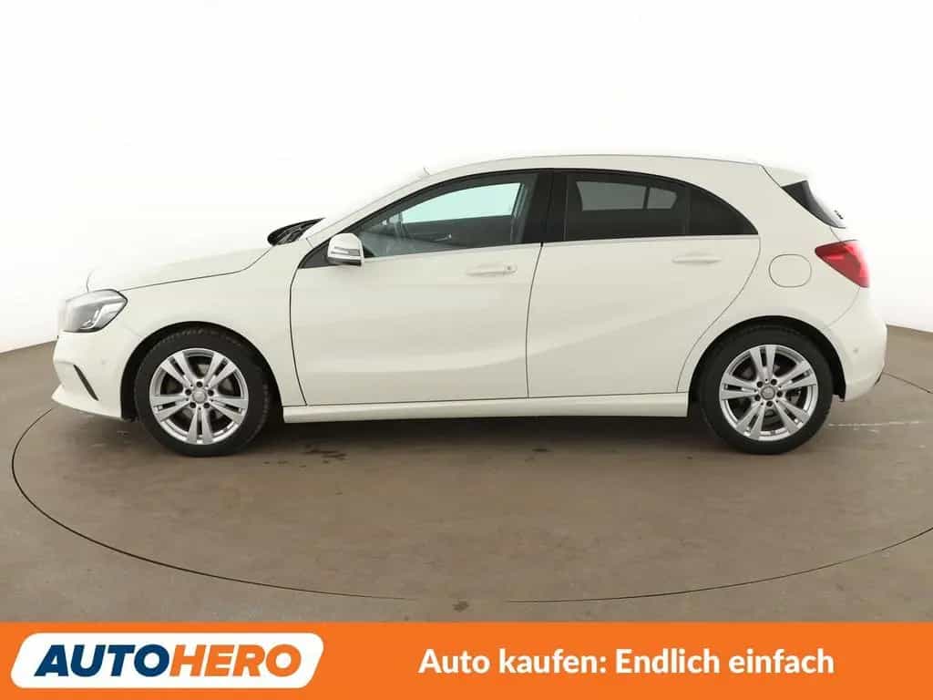 Mercedes-Benz A-Class 160 Urban Aut.*LED*TEMPO*CAM*PDC*SHZ*KLIMA* 03/2016-photo-2