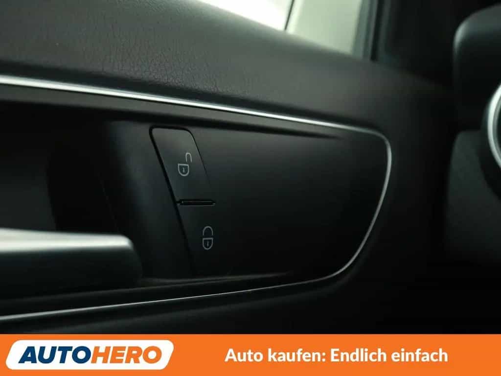 Mercedes-Benz A-Class 160 Urban Aut.*LED*TEMPO*CAM*PDC*SHZ*KLIMA* 03/2016-photo-27