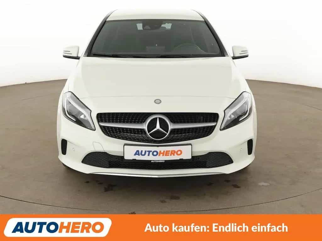 Mercedes-Benz A-Class 160 Urban Aut.*LED*TEMPO*CAM*PDC*SHZ*KLIMA* 03/2016-photo-8