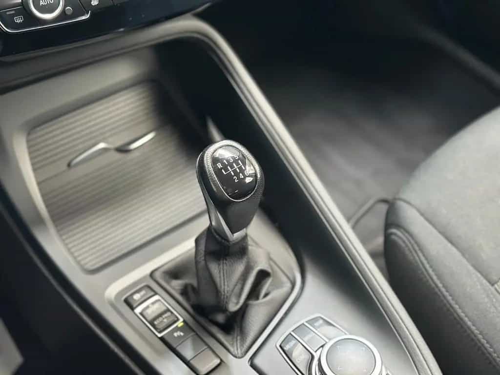 BMW X1 sDrive18i Advantage Navi*PDC*Klimaaut.*1.Hand 12/2019-photo-18