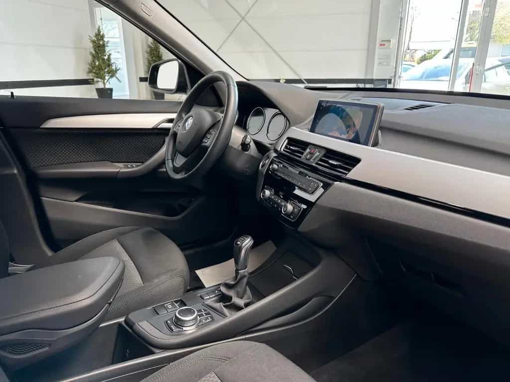 BMW X1 sDrive18i Advantage Navi*PDC*Klimaaut.*1.Hand 12/2019-photo-8