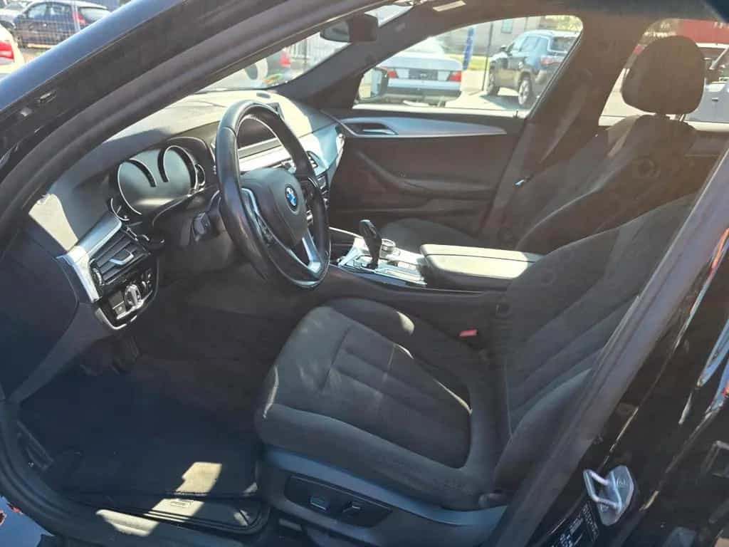 BMW 5 Series 520 Baureihe 5 Lim. 520 i *Automatik* 12/2017-photo-12