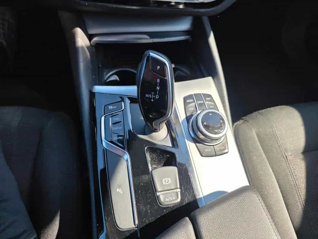 BMW 5 Series 520 Baureihe 5 Lim. 520 i *Automatik* 12/2017-photo-16