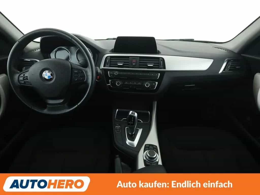 BMW 1 Series 118i Advantage Aut.*NAVI*LED*TEMPO*PDC*SHZ* 01/2018-photo-11